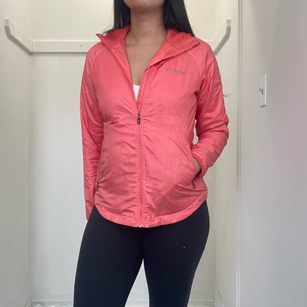 🌸 Columbia Neon Pink Jacket – Women’s Size Small 🌸